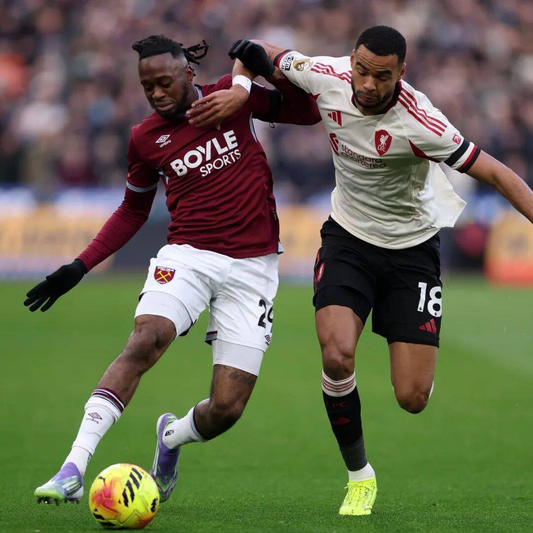 爱游戏体育-利物浦力争主场取胜,迎战西汉姆联比赛